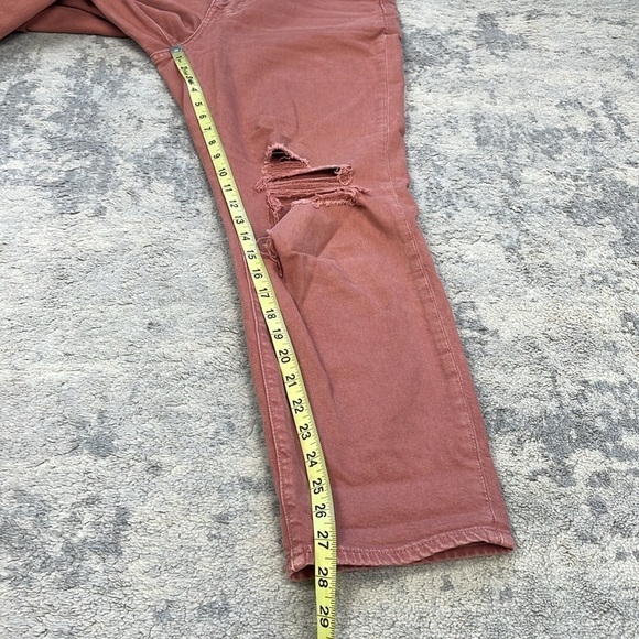 Madewell The Momjean Garment Dye Edition Coral Salmon Knee Rip Sz 28 - Picture 13 of 15